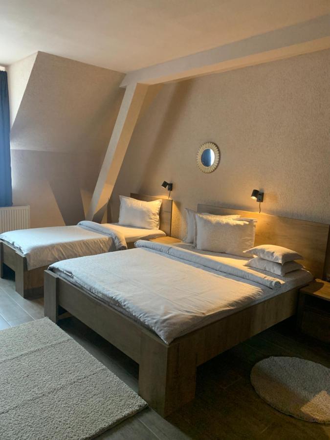 Braun Residence Sacele Luaran gambar